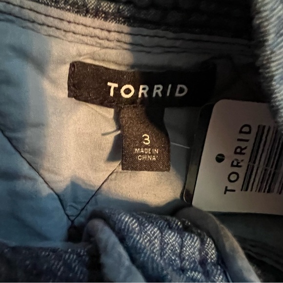 NWT Torrid size 3X chambray quilted Shacket - Picture 4 of 9